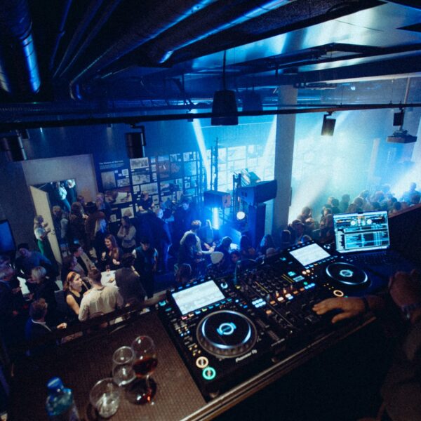 SKI-inspirert afterwork på Norrøna House